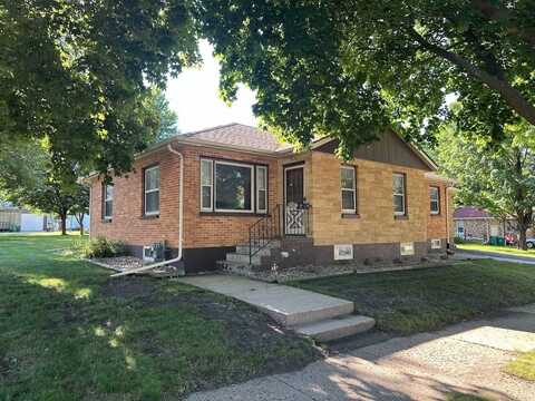 801 Park Street, Jackson, MN 56143