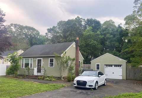 34 Ormond Avenue, Selden, NY 11784