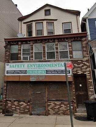 33 Clinton Ave, Staten Island, NY 10301