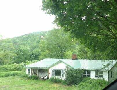 395 Smokey Ave, Schevenus, NY 12155