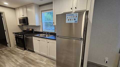 855 W. Jefferson, Grand Ledge, MI 48837