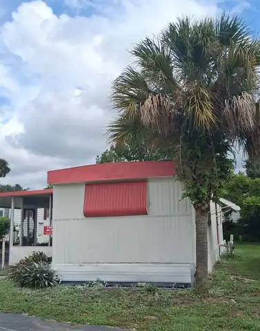 1800 E Graves Ave, Orange City, FL 32763
