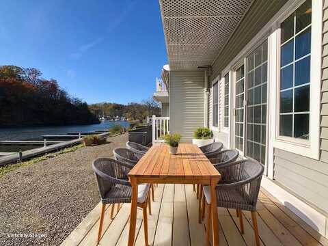 14 Creekside Dr, Catskill, NY 12414
