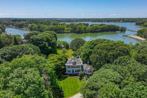 5 North Menantic Road, Shelter Island, NY 11964