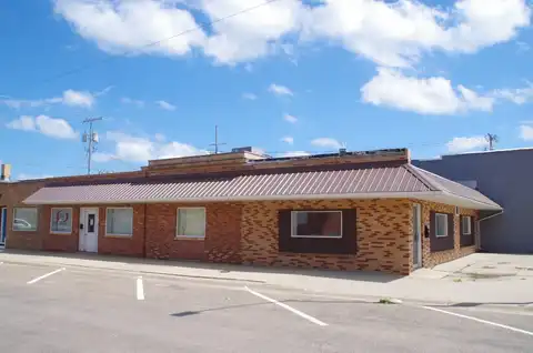 302 S 9th Ave, Broken Bow, NE 68822