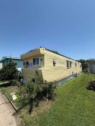 2825 SE 14th St, Des Moines, IA 50320