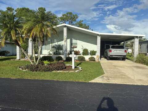 19732 CHARLESTON CIRCLE, N. Fort Myers, FL 33903