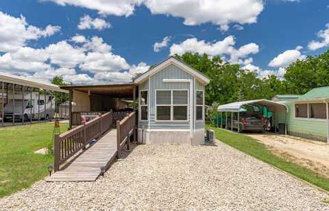 17185 HWY 16 N, Medina, TX 78055