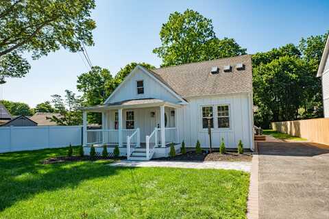 122 Fifth St, SAINT JAMES, NY 11780