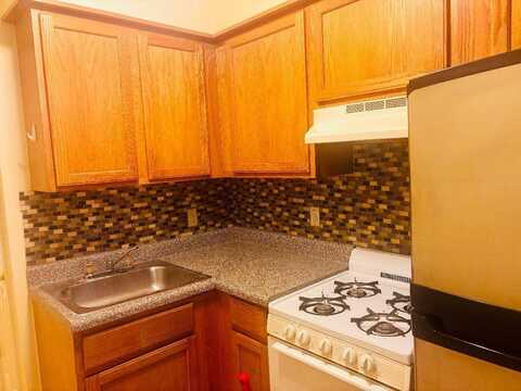 80 Darmouth Loop, Staten Island, NY 10306