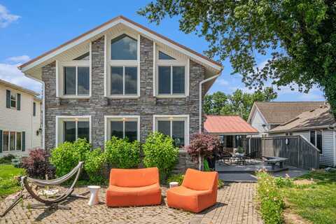 1408 S. Harkless Dr., Syracuse, IN 46567