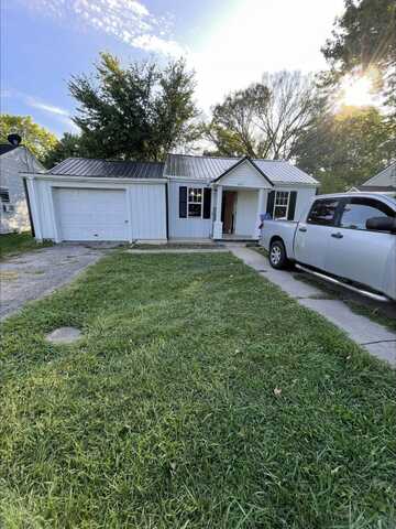 111 MANOR BLVD, CRAB ORCHARD, KY 40419