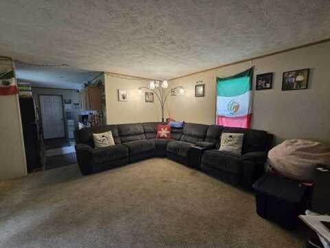 408 Romeo Dr, Lakeville, MN 55044
