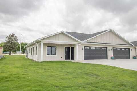 303 Rebecca Lane, Inwood, IA 51240