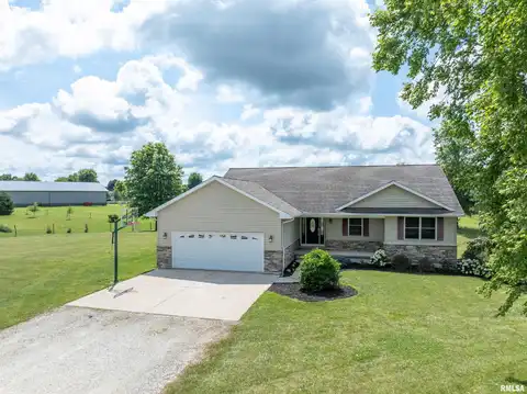 808 Swedenberg Road, Knoxville, IL 61448