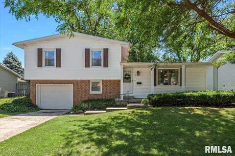 3 SOMMERSET Drive, Jacksonville, IL 62650