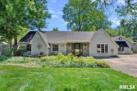 3240 S 1ST Street, Springfield, IL 62703