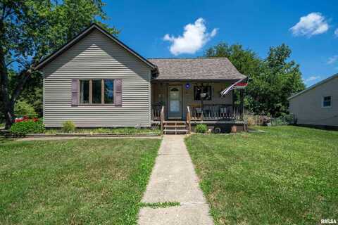 611 E ASH Street, Canton, IL 61520