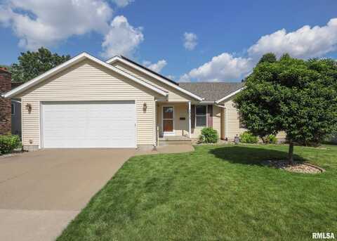 2035 N GAYMAN Avenue, Davenport, IA 52804