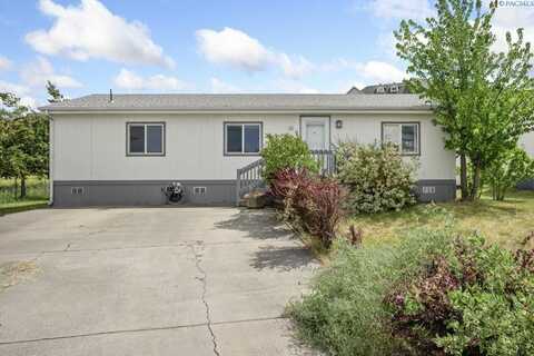 255 NW Golden Hills Drive #33, Pullman, WA 99163