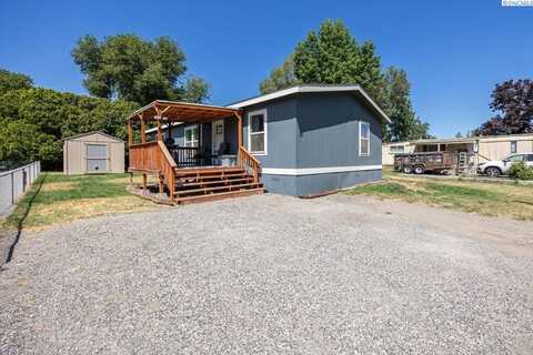203106 E Bowles Rd, Kennewick, WA 99337