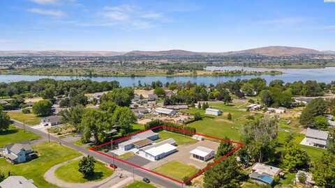 2616 Rd 96, Pasco, WA 99301