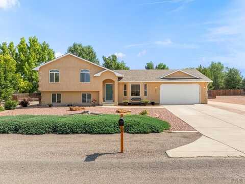 451 W Gateway Dr, Pueblo West, CO 81007