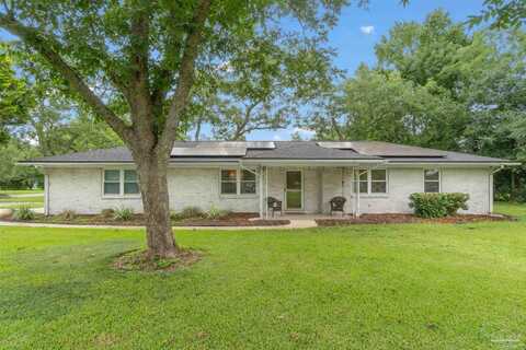 1423 Moonlight Dr, Cantonment, FL 32533