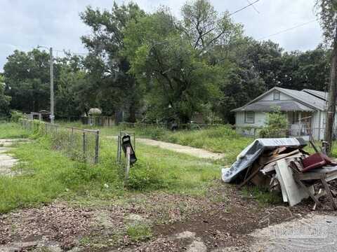 2704 W Lloyd St, Pensacola, FL 32505