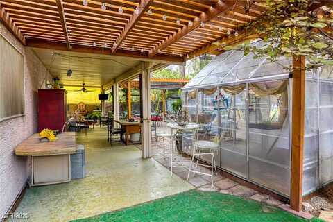 7721 Beach Falls Court, Las Vegas, NV 89149