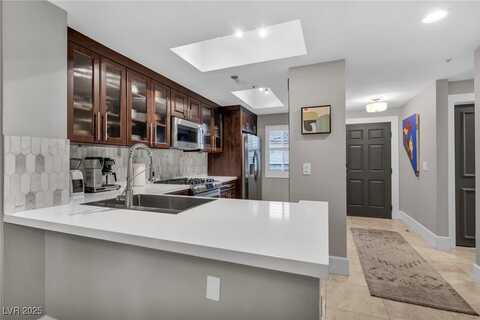 220 E Flamingo Road, Las Vegas, NV 89169