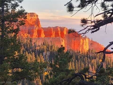 1395 W Canyon Breeze Drive, Duck Creek Village, UT 84762