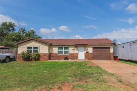 707 N Arkansas St, Shamrock, TX 79079