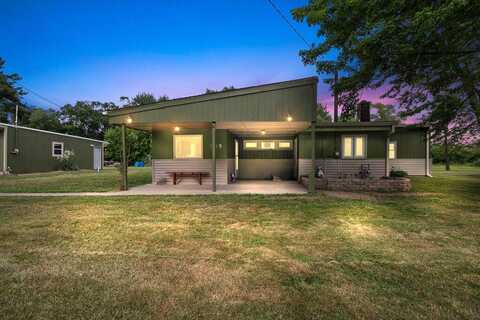 805 N 450 W, Valparaiso, IN 46385