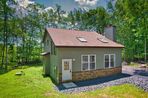 371 Underhill Drive, Tamiment, PA 18371