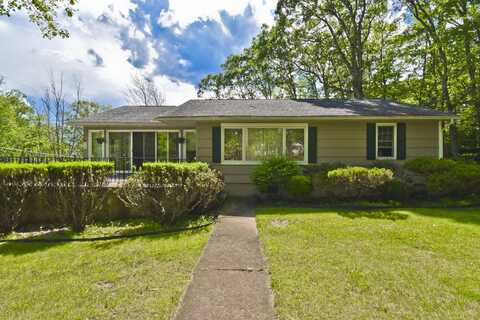74 Center Avenue, Mount Pocono, PA 18344