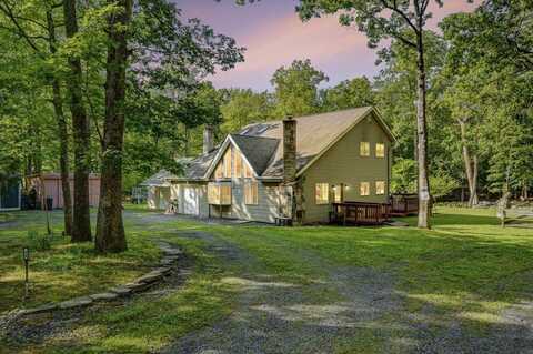 516 Ferry Lane, East Stroudsburg, PA 18302