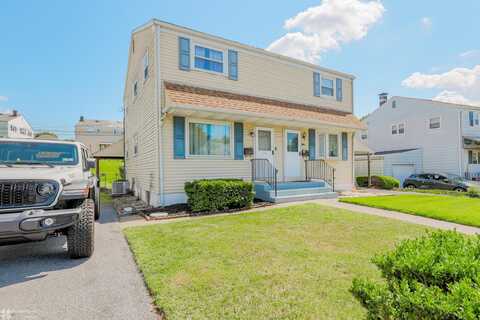 1336 Greenview Drive, Bethlehem, PA 18018