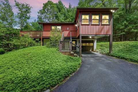 7319 Moss Drive, Swiftwater, PA 18370