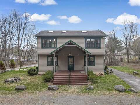 113 Hummingbird Lane, Cresco, PA 18326
