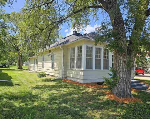 117 N 7th Street, Wymore, NE 68466