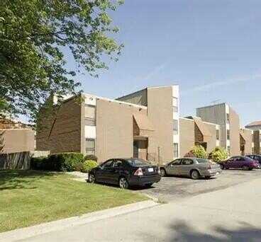 25 Dickinson Street, Mount Clemens, MI 48043