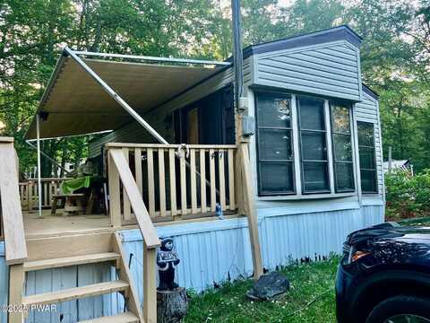 140 Blue Aspen Drive, Milford, PA 18337