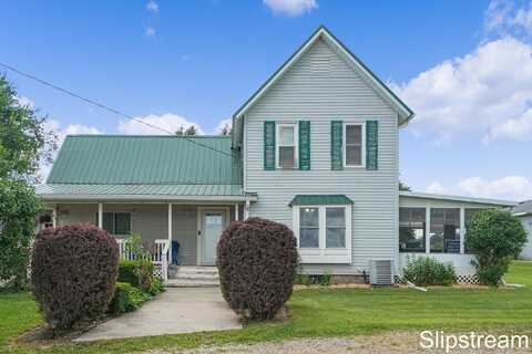 7656 Nash Highway, Clarksville, MI 48815