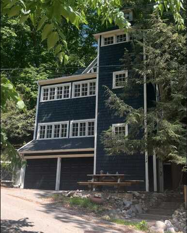 128 Van Dalson Street, Saugatuck, MI 49453