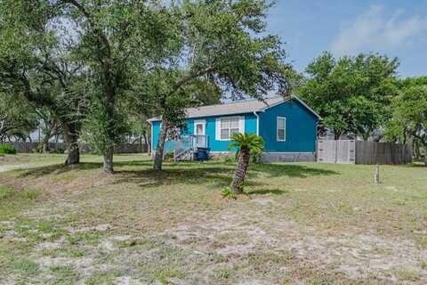 809 N Tenth Str, Fulton, TX 78358
