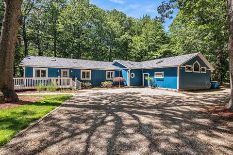 4160 Creek Drive, New Buffalo, MI 49117