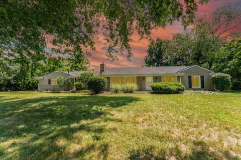 3275 Chickering Lane, Bloomfield Hills, MI 48302