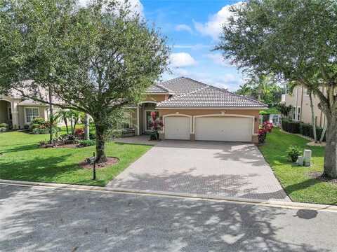 5840 NW 54th Cir, Coral Springs, FL 33067