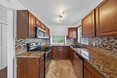 6070 NW 64th Ave, Tamarac, FL 33319